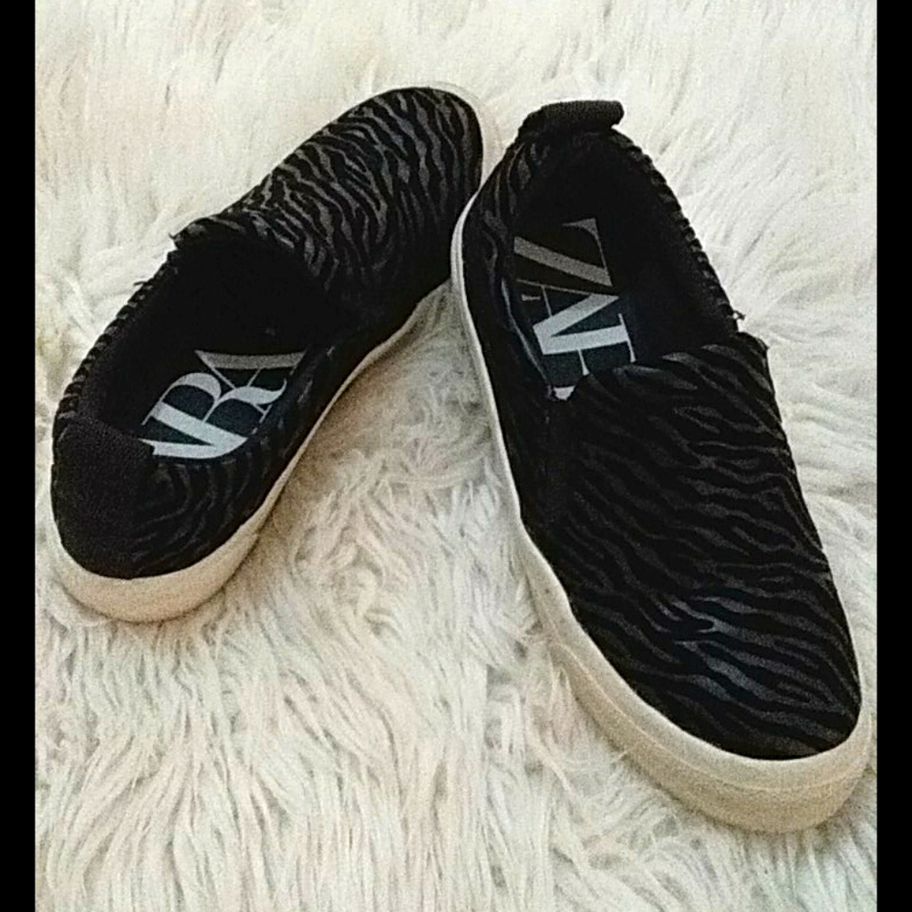 Zara slip on sneaker shoe